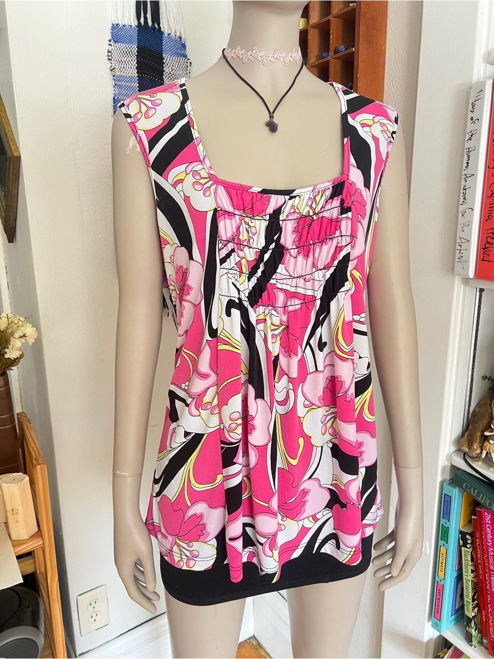 Y2K Patterned Blouse - Picture 5 of 7